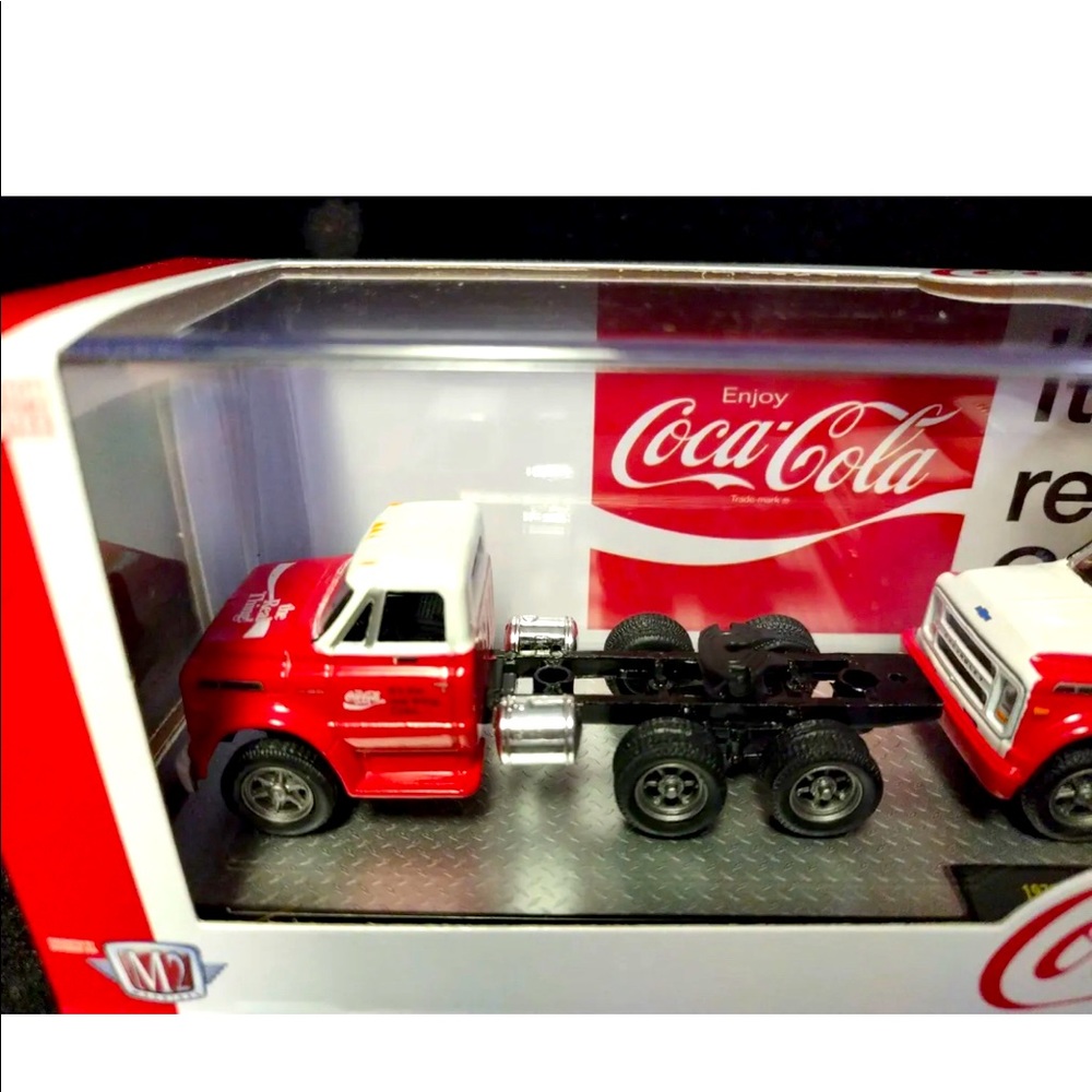 M2 Machines Auto-Haulers Coke 1970 Chevy C60 & 1970 Chevy C60 Truck TW06 - Picture 2 of 8